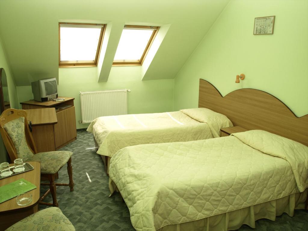 Hotel Everest Târgu-Mureş Pokoj fotografie